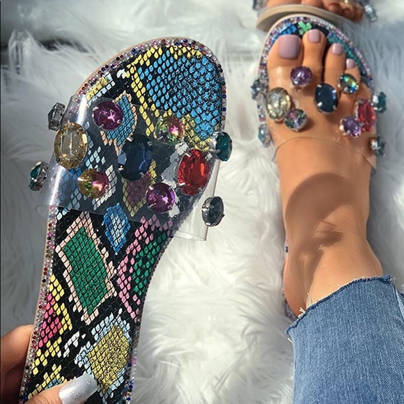 Sandals 🍒 - Picture 2 of 3